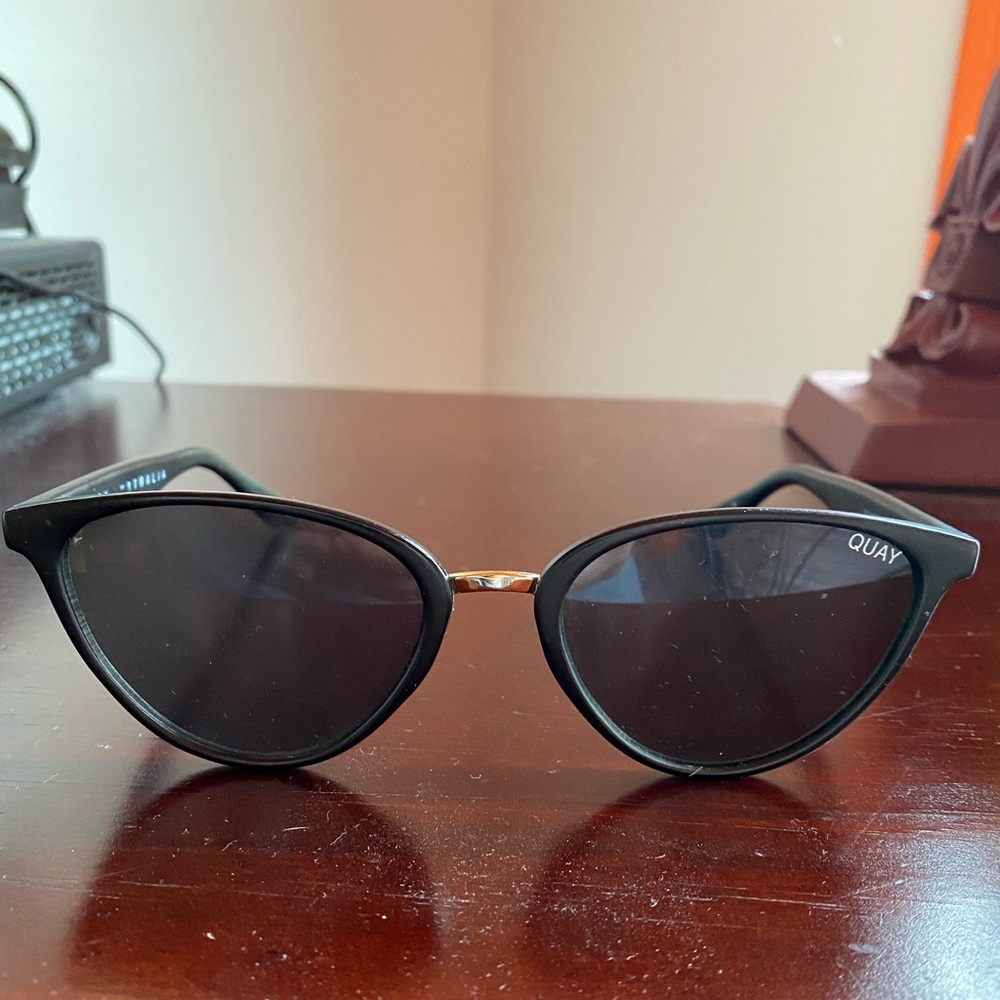 Quay Rumours Glasses